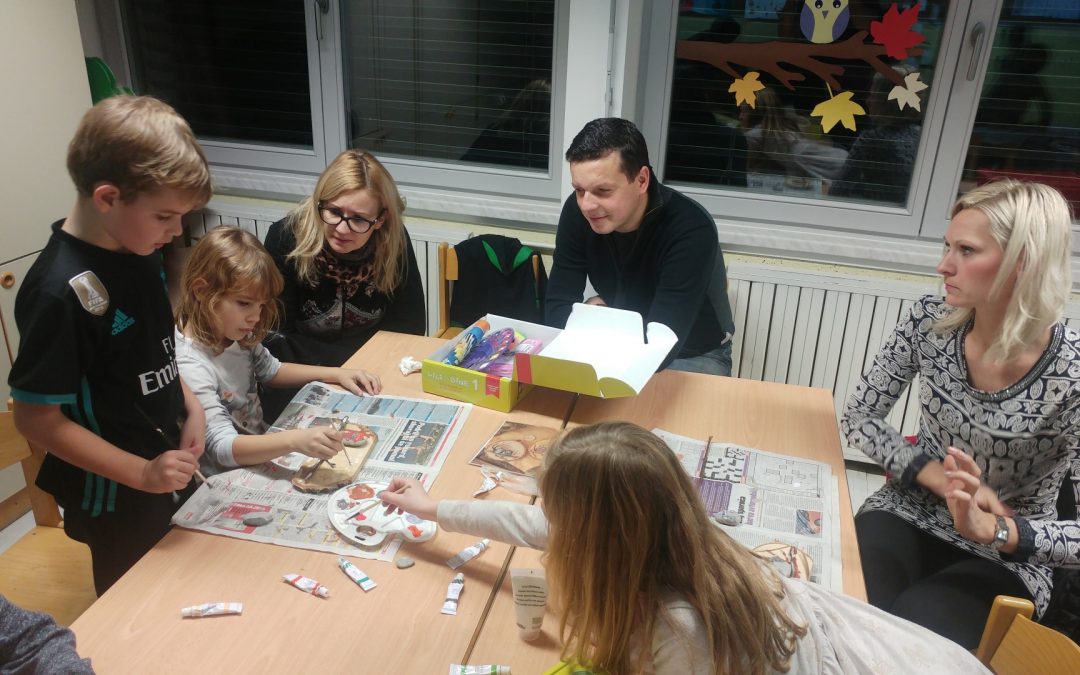 PREDNOVOLETNO SREČANJE OTROK IN STARŠEV